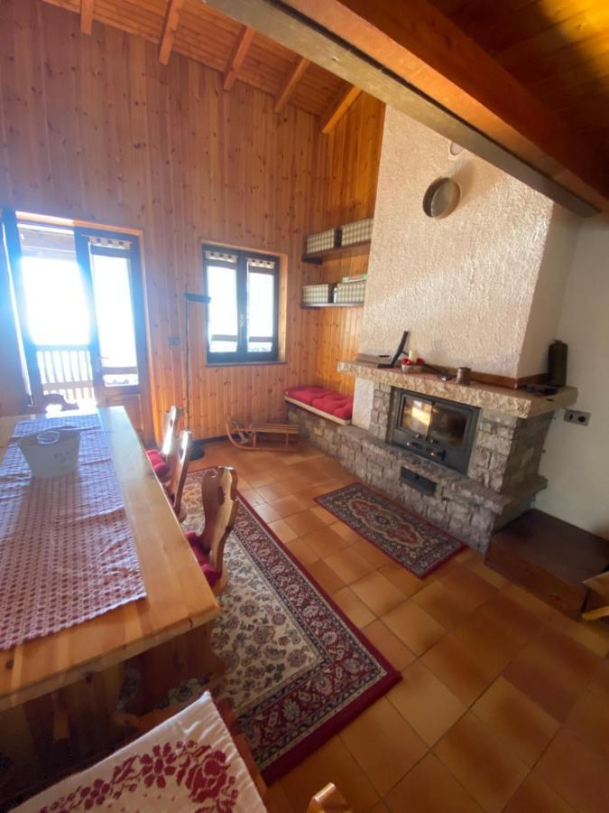 Ferienwohnung Casa Emy Adrara San Rocco Exterior foto